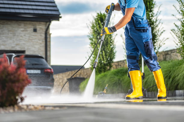 Best Parking Lot and Garage Cleaning  in Pleasant Prairie, WI